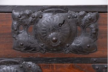 アンティーク家具　古民具・骨董　希少!前面欅材の仙台小箪笥(帳場箪笥)