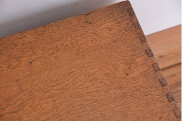 アンティーク家具　アンティーク　古いナラ材のネームプレート四段小引き出し