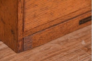 アンティーク家具　アンティーク　古いナラ材のネームプレート四段小引き出し