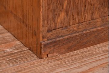 アンティーク家具　アンティーク　古いナラ材のネームプレート四段小引き出し