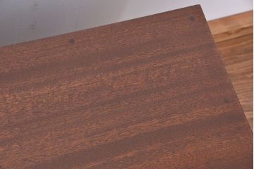 アンティーク家具　アンティーク　古い木の大振りな鉄脚付きローチェスト?(ローボード、タンス、箪笥)