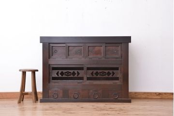 アンティーク家具　古民具・骨董　欅の杢目が素晴らしい四尺水屋箪笥サイドボード(収納棚、リビングボード)