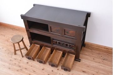 アンティーク家具　古民具・骨董　欅の杢目が素晴らしい四尺水屋箪笥サイドボード(収納棚、リビングボード)