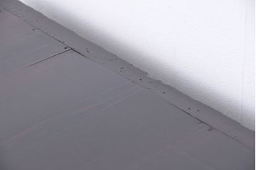 アンティーク家具　古民具・骨董　欅の杢目が素晴らしい四尺水屋箪笥サイドボード(収納棚、リビングボード)