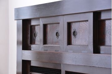 アンティーク家具　古民具・骨董　欅の杢目が素晴らしい四尺水屋箪笥サイドボード(収納棚、リビングボード)