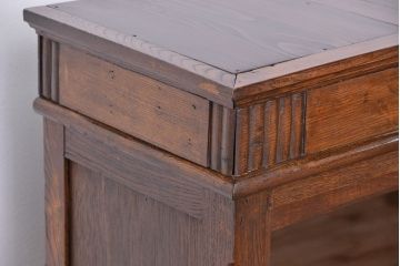 アンティーク家具　アンティーク　大正ロマン　上品な脚付き横長収納棚(ガラスケース、ショーケース)