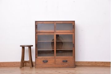 アンティーク家具　アンティーク　古い木のシンプルな収納棚(食器棚)