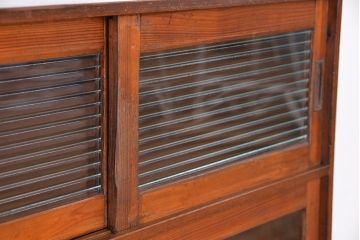 アンティーク家具　アンティーク　古い木のシンプルな収納棚(食器棚)