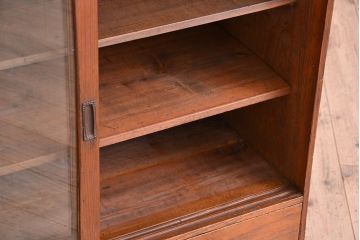アンティーク家具　アンティーク　古い木のシンプルな収納棚(食器棚)