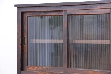 アンティーク家具　アンティーク　前面欅材のモールガラス鉄脚収納棚