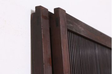 アンティーク　極上!腰板欅材の上質な格子戸　2枚