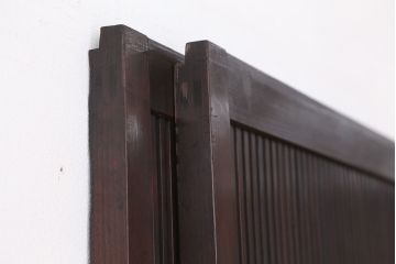 アンティーク　腰板欅材の幅のせまい格子戸2枚セット(裏障子付き)