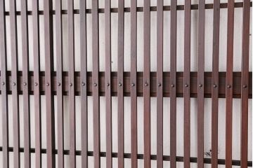 希少　色ガラス入り格子戸1枚(裏障子付き)