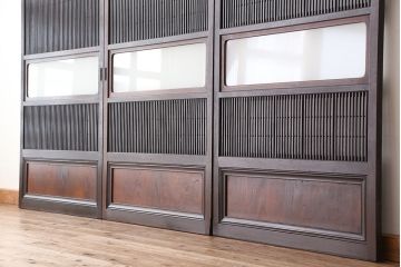 古民具・骨董　腰板欅材の上質な格子戸3枚セット(裏障子付き)
