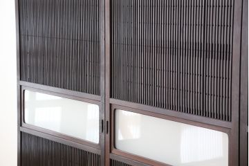 古民具・骨董　腰板欅材の上質な格子戸3枚セット(裏障子付き)