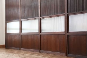 古民具・骨董　極上!上手物縦桟91本作りの素晴らしい裏ガラス万本格子戸4枚