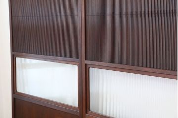 古民具・骨董　極上!上手物縦桟91本作りの素晴らしい裏ガラス万本格子戸4枚