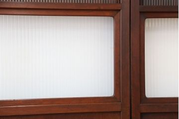 古民具・骨董　極上!上手物縦桟91本作りの素晴らしい裏ガラス万本格子戸4枚