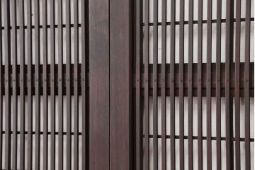 アンティーク　美品腰板欅材・上質な裏障子付き格子戸4枚セット(建具)