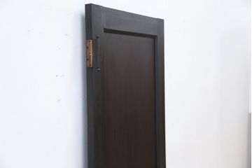 ★アンティーク　古い洋館のシンプルで重厚なドア?(扉)