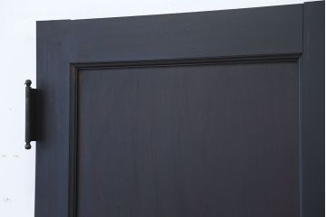 ★アンティーク　古い洋館のシンプルで重厚なドア?(扉)