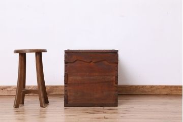 古民具・骨董　古い米びつ(収納箱)