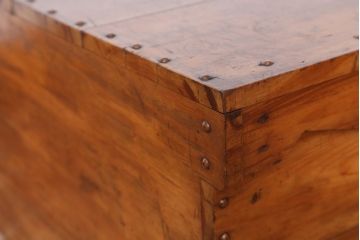 古民具・骨董　古い米びつ(収納箱)