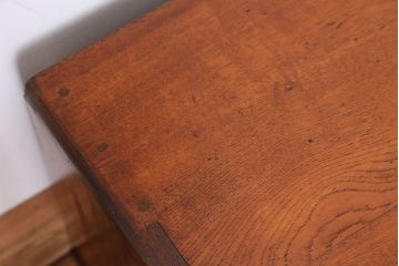 アンティーク家具　アンティーク　古い栓材の重厚な文机(テーブル・作業台)