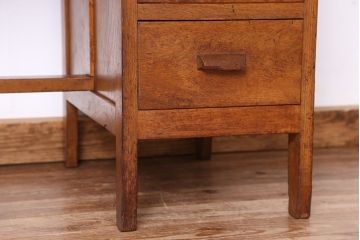 レトロ家具　アンティーク　古いナラ材のレトロな片袖机(テーブル・作業台)