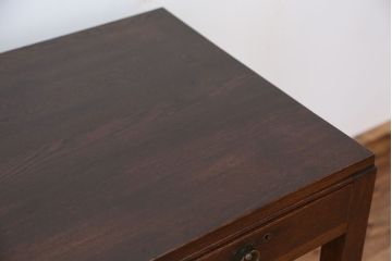 アンティーク家具　アンティーク　古いタモ材のシンプルで上品な平机(テーブル)