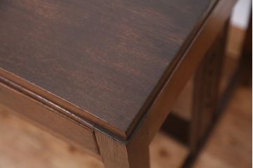 アンティーク家具　アンティーク　古いタモ材のシンプルで上品な平机(テーブル)