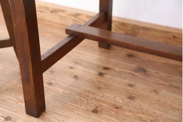 アンティーク家具　アンティーク　古い木の使い込まれた平机(テーブル・作業台)