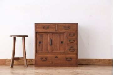 レトロ家具　昭和レトロ 小振りな総桐小箪笥(桐箪笥、桐たんす)