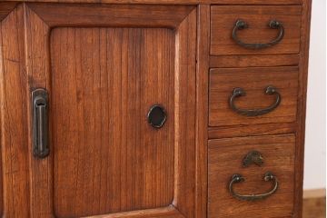 レトロ家具　昭和レトロ 小振りな総桐小箪笥(桐箪笥、桐たんす)
