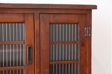アンティーク家具　アンティーク 大振りなモールガラス収納棚(下駄箱)