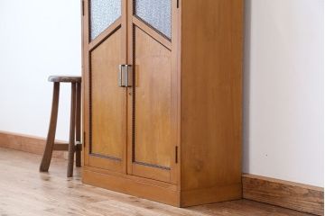 レトロ家具　アンティーク レトロなデザインのダイヤガラス本箱(収納棚・ブックケース)