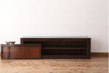アンティーク家具　古民具・骨董 六尺 上手物!杢目の素晴らしい時代箪笥ローボード(食器棚、水屋箪笥、テレビ台、キャビネット、収納棚)