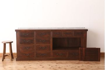 アンティーク家具　アンティーク 味わい深い六尺引き出し収納箪笥(水屋箪笥・サイドボード)