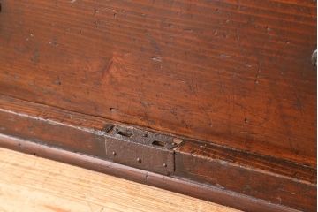 アンティーク家具　古民具・骨董 明治時代 使い込まれた北陸収納箪笥サイドボード(水屋箪笥、食器棚、収納棚)