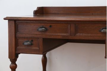 アンティーク家具　アンティーク　最高級　素晴らしいデザインと作り込みの上質な平机(テーブル/デスク)