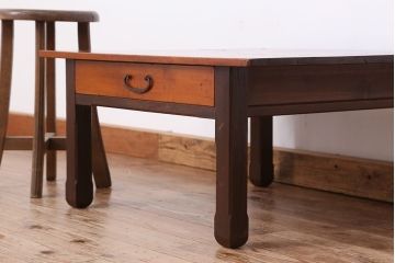 レトロ家具　昭和レトロ　古い木の小さな文机(座机)