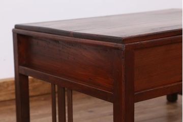 アンティーク家具　アンティーク　古い木の小さな座机(テーブル)