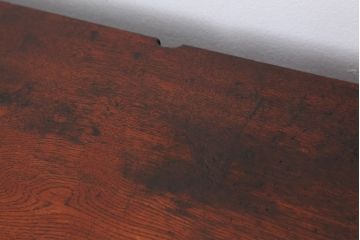アンティーク家具　アンティーク　古い木の小さな机(ローボード/テーブル)