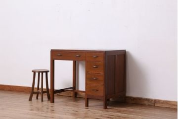 アンティーク家具　アンティーク　シンプルで上品な片袖机(テーブル/デスク)