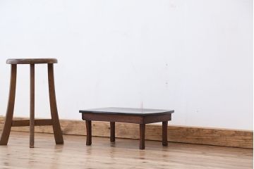 アンティーク家具　アンティーク　古い栓材の小さな角ちゃぶ台?