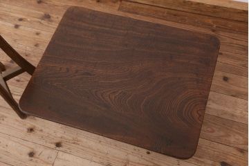 アンティーク家具　アンティーク　古い栓材の小さな角ちゃぶ台?