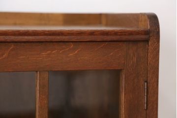 レトロ家具　昭和レトロ　古いナラ材の大振りな本箱(ブックケース/収納棚)