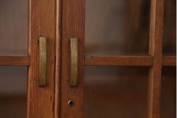 レトロ家具　昭和レトロ　古いナラ材の大振りな本箱(ブックケース/収納棚)