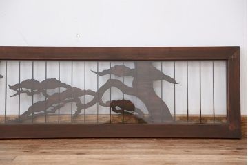 古民具・骨董　松に鶴　彫刻欄間(ガラス入り)(明り取り)