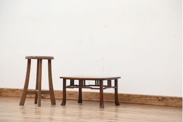 アンティーク家具　古民具・骨董　古い欅材の小さなテーブル(机)